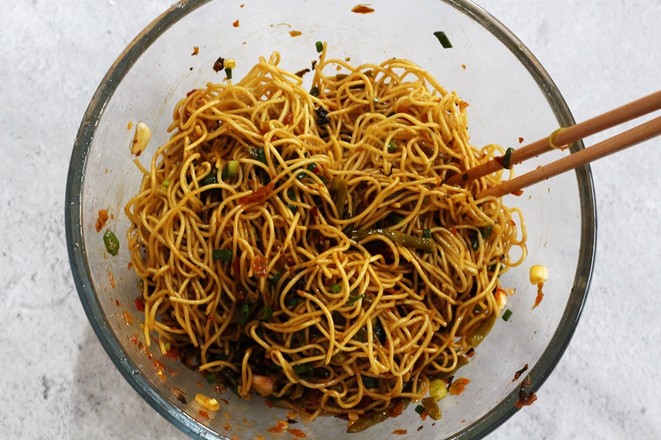 Refreshing Hot Dry Noodles recipe