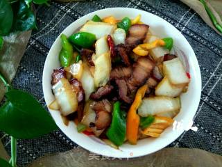 Stir-fried Bacon with Cabbage and Pepper recipe