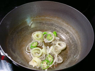 Stir-fried Cucumber with Salted Pork Knuckles recipe