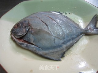 Pan-fried Pomfret recipe