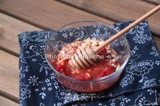 Finger-sucking Fermented Bean Curd and Peanut Stewed Trotters recipe