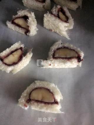 Toast Banana Blueberry Roll recipe