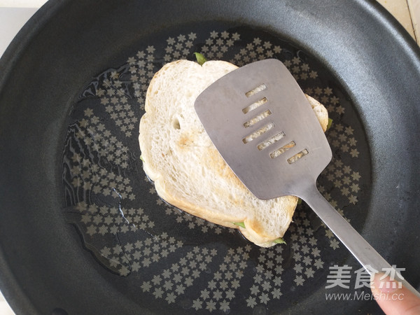 Lentil and Asparagus Sandwich recipe