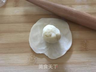 Meringue Mung Bean Cake recipe