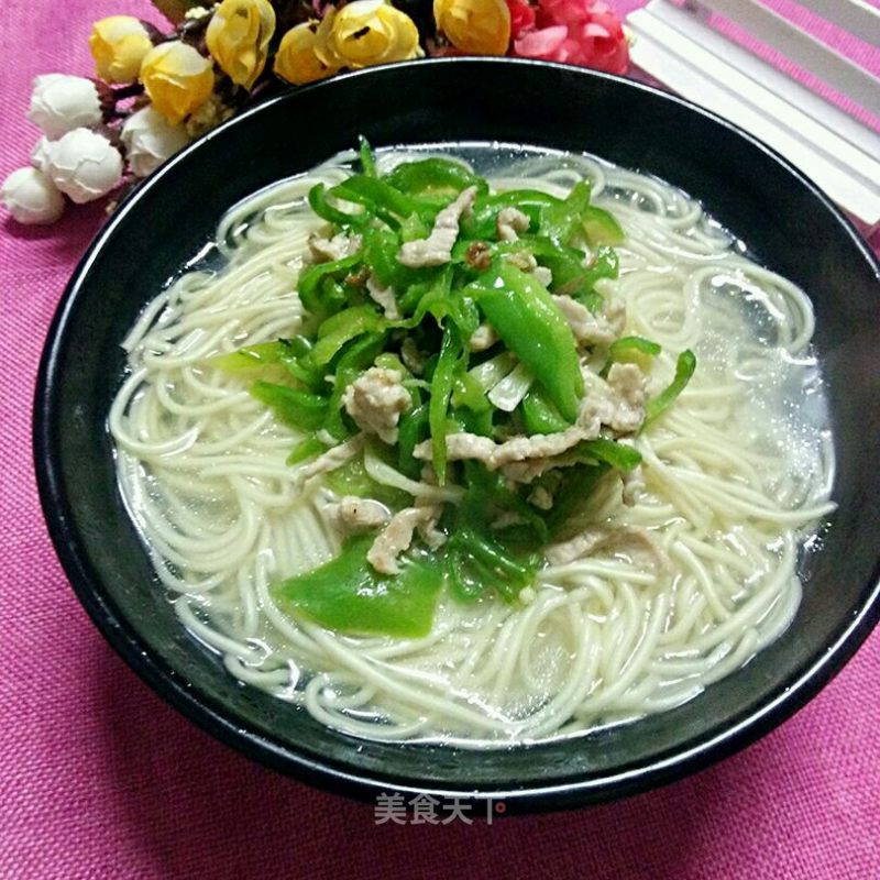 Green Pepper Shredded Pork Noodle recipe