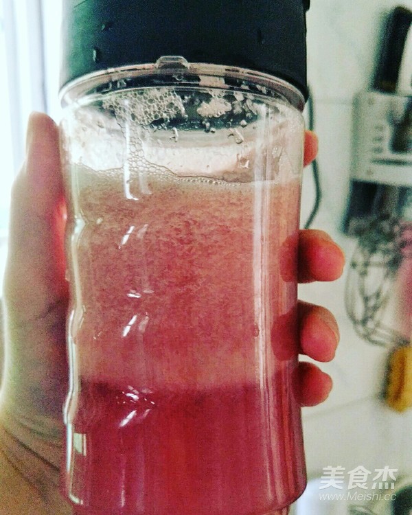 Freshly Squeezed Pomegranate Juice recipe