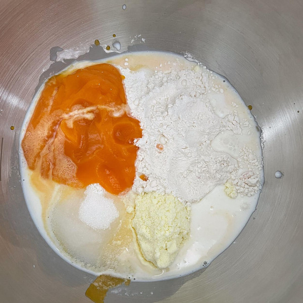 The Bread that Looks Good and Bursts! Pumpkin Cheese Owl recipe