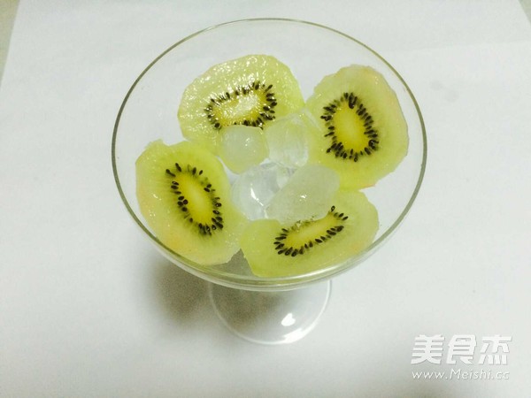 Kiwi Special Drink recipe