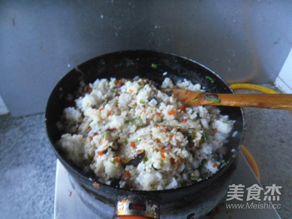 Fried Rice with Ham and Mushroom Egg recipe