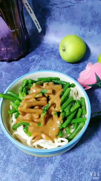 Noodles with Cowpea Sesame Sauce recipe