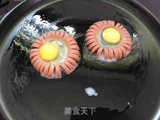 Ham Sausage Sun Egg recipe