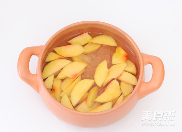 Canned Delicious Yellow Peach recipe