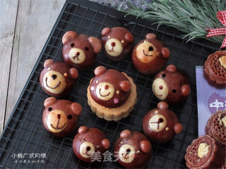 Bear Fun Cantonese Mooncakes recipe