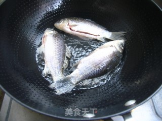 Carp Soup with Shredded Radish recipe