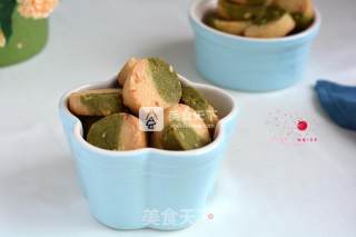 #aca烤明星大赛#two-color Almond Biscuits recipe