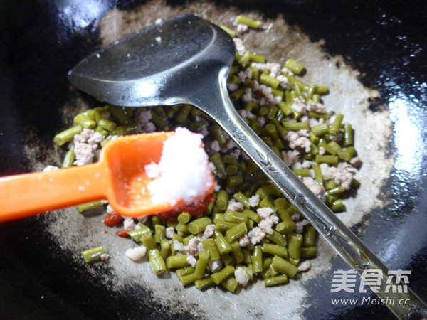 Stir-fried Sour Beans with Minced Pork recipe