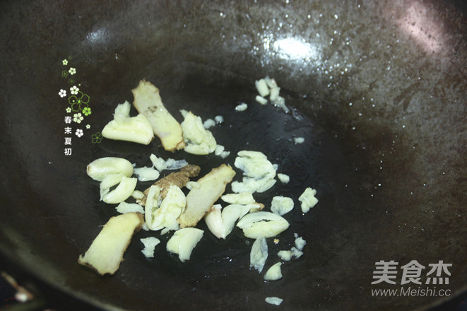 Stir-fried Duck Breast with Choy Sum recipe