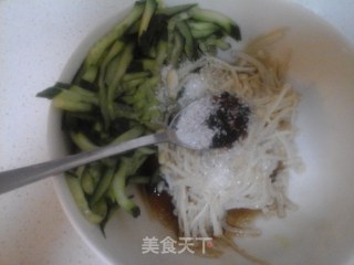 Cucumber and Enoki Mushroom recipe