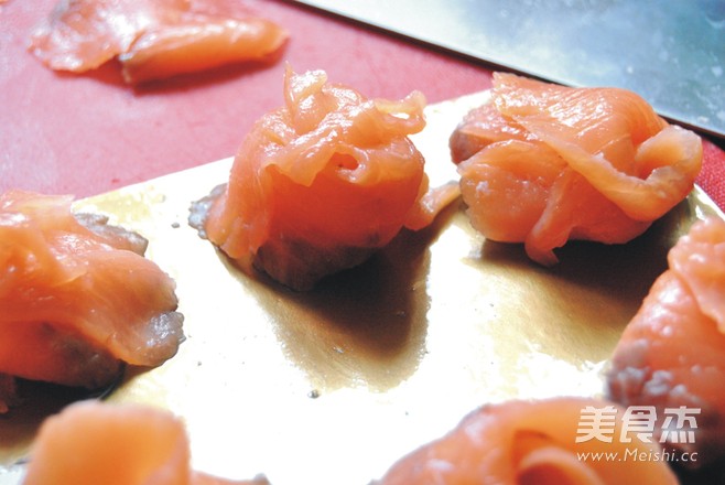 Salmon and Carrot with Jellyfish recipe