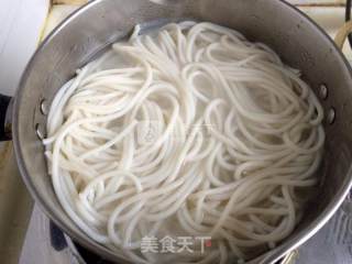 Rice Noodles with Spinach, Mushroom and Chicken Soup recipe