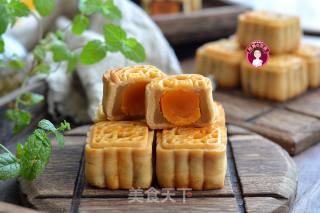 White Lotus Paste & Red Bean Paste Egg Yolk Moon Cake recipe