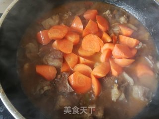 Stewed Lamb Chops with Carrots recipe