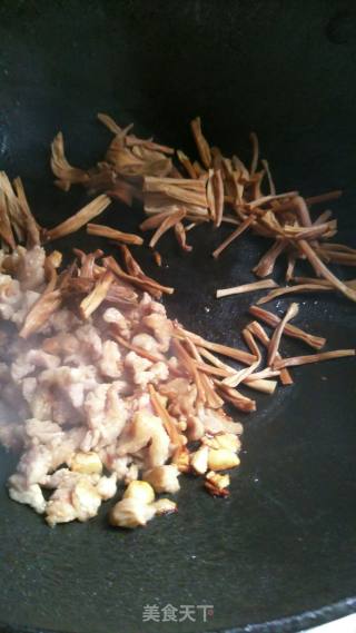 Stir-fried Pork with Daylily recipe