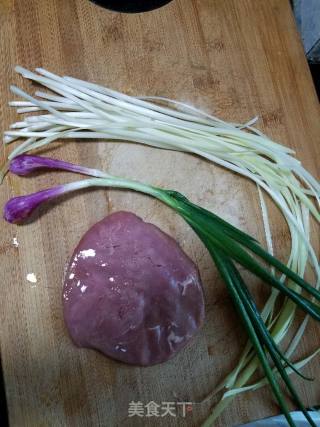 Stir-fried Niuhe recipe