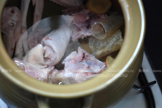 Flower Maw Chicken Soup recipe