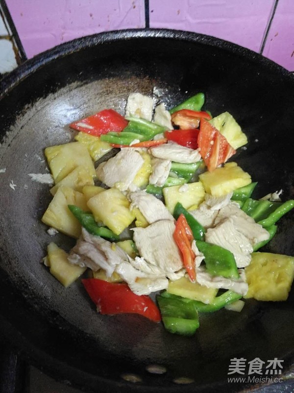 Pineapple Chicken Slices with Colored Peppers recipe
