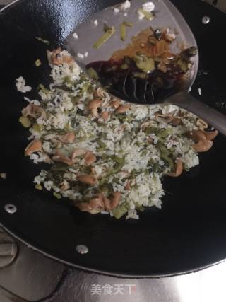 Fried Rice with Sauerkraut Pig Intestines recipe