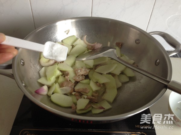 Sauce-flavored Chayote recipe
