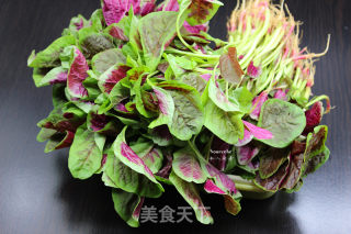 Purple Amaranth Salad recipe
