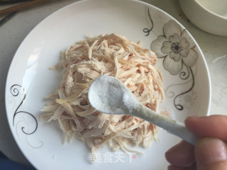 Stir-fried Chicken Shredded recipe