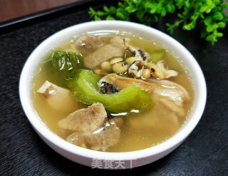 Cuttlefish Bitter Gourd Elbow Broth recipe