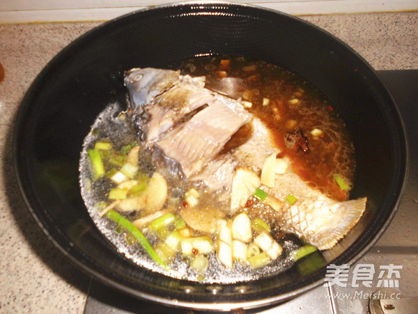 Home-style Stewed Carp recipe