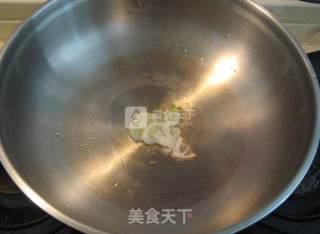 Stir-fried Snow Peas with Sausage recipe