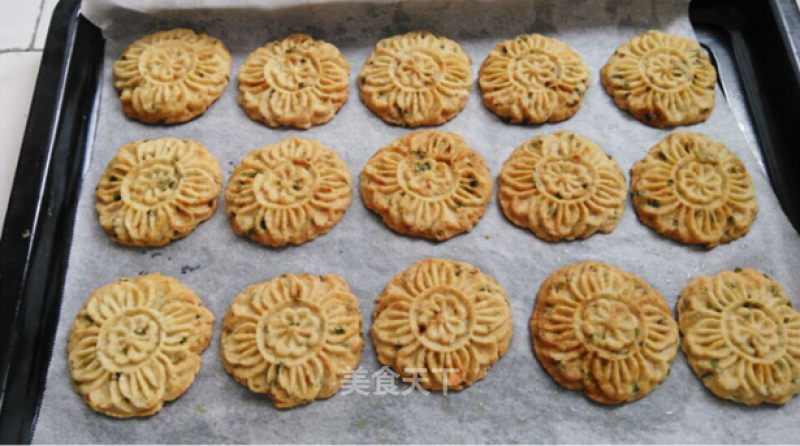 Crispy Scallion Biscuits