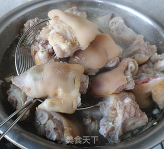 Marinated Trotters recipe