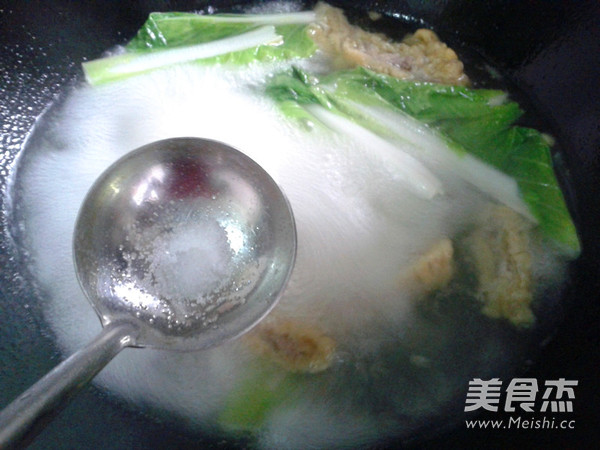 Crispy Pork Cabbage Soup recipe
