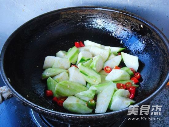 Stir-fried Snake Beans with Belle Peppers recipe