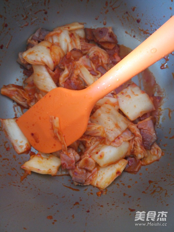 Stir-fried Bacon with Spicy Cabbage recipe