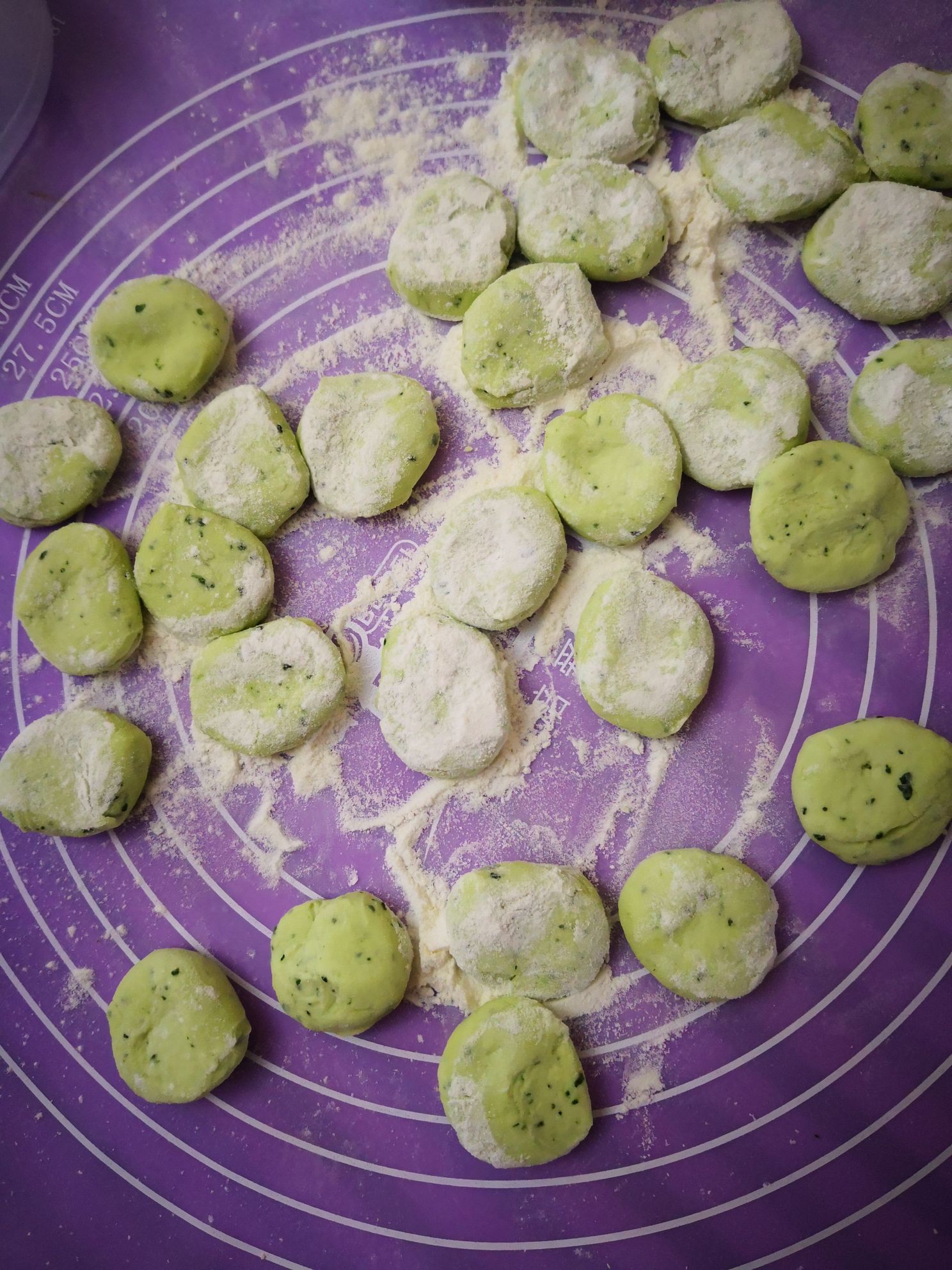 Cucumber Skin Dumplings recipe