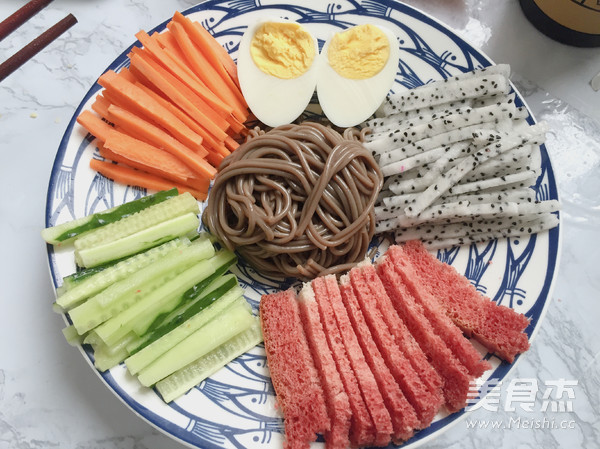 Colorful Cold Noodles recipe