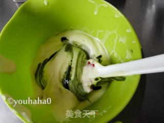 Matcha Whirlwind Cake Roll recipe