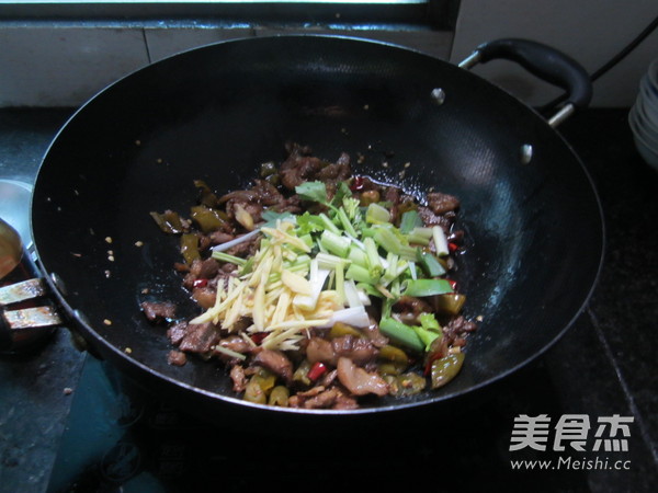 Hot and Sour Pork Head Meat recipe