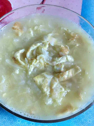Cabbage Egg Crust Soup