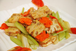 Stir-fried Celery with Lotus Root recipe