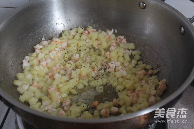 Braised Rice with Potatoes and Shrimp recipe