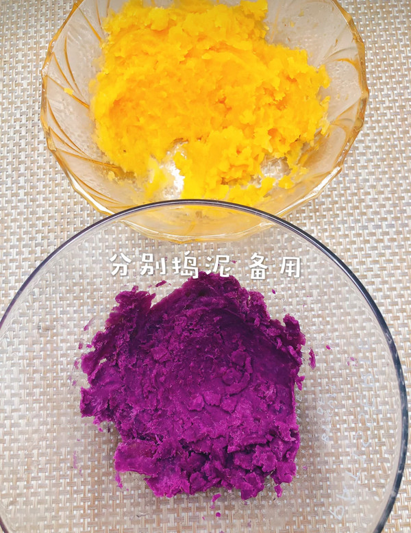 Four-color Dessert of Hard Dishes for New Year's Eve Dinner recipe